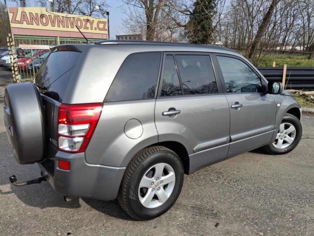 Suzuki Grand Vitara,2.0 benzin Rezervace - 6