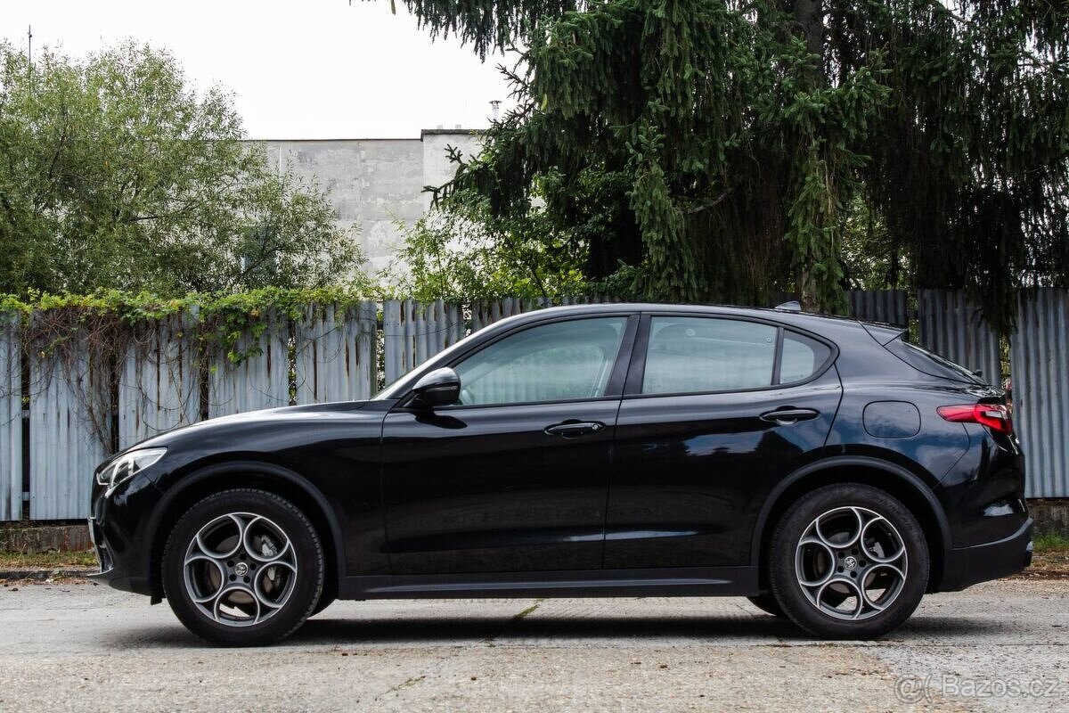 Alfa Romeo Stelvio Q4 - 6