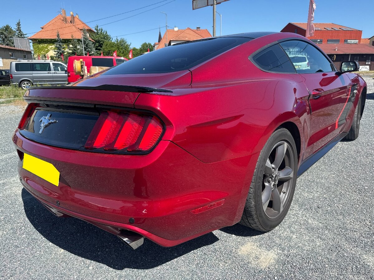 Ford Mustang 3.7L V6 224 kW - 6