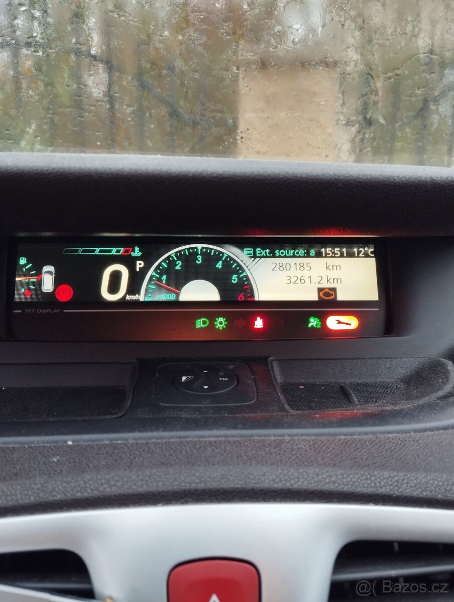 Renault Grand Scenic 3 - 6