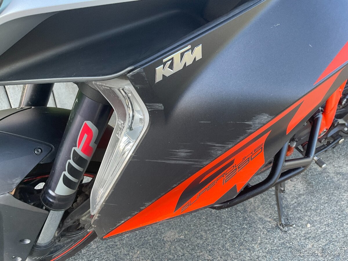 KTM Super Duke 1290 GT - 6