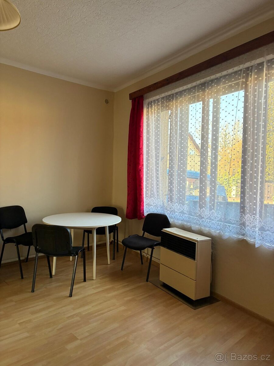 Pronájem RD 55m2, pozemek 400m2 - 6