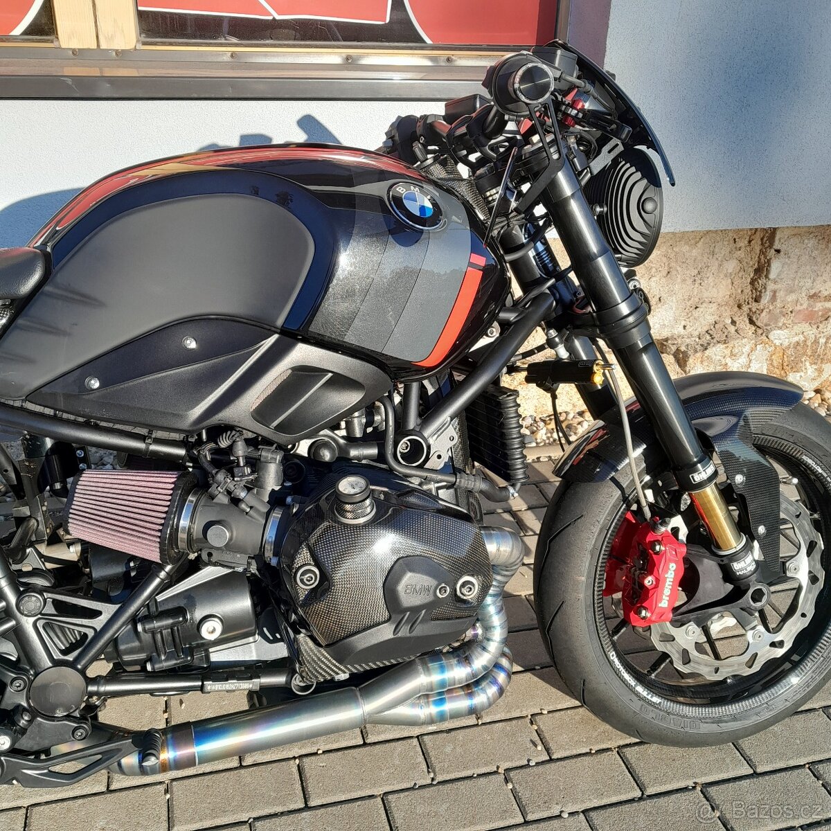 BMW R nineT Custom – Karbonová kola Romix & Kompletní Öhlins - 6
