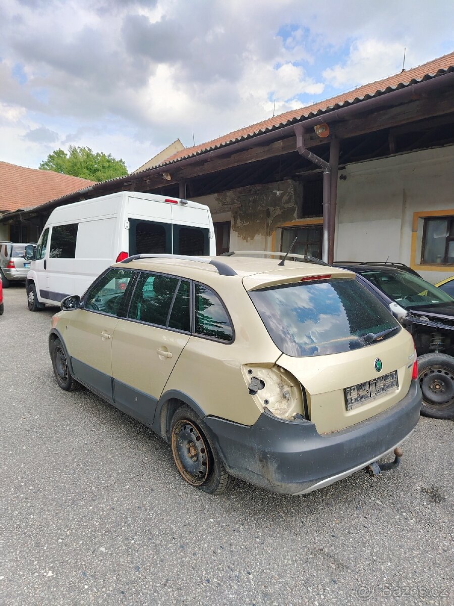 Škoda Fabia 2 1.2 TSI 63kw SCOUT - 6