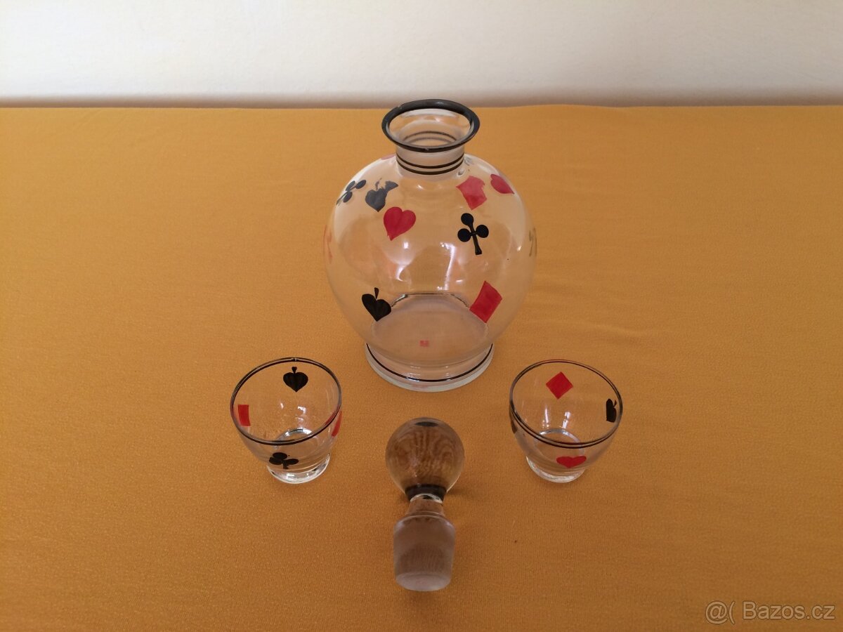 SKLENĚNÁ KARAFA + 2 SKLENIČKY - 6