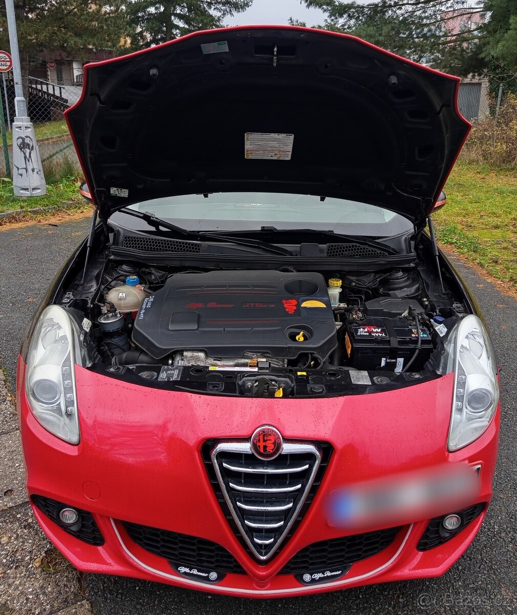Alfa Romeo Giulietta 2.0 JTD 125 kW - rv 2012, nová TK 10/27 - 6