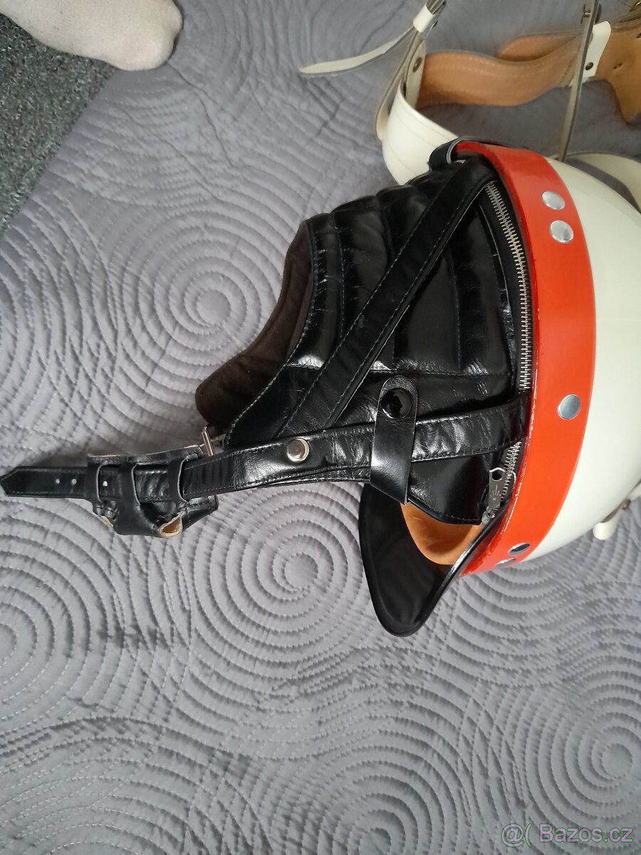 Stará policejní přilba VB, SNB, + Opasek - 6