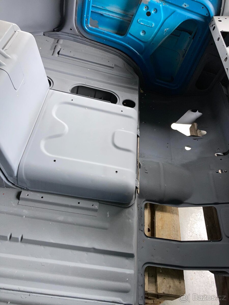 AVIA - KABINA po G.O. - 6