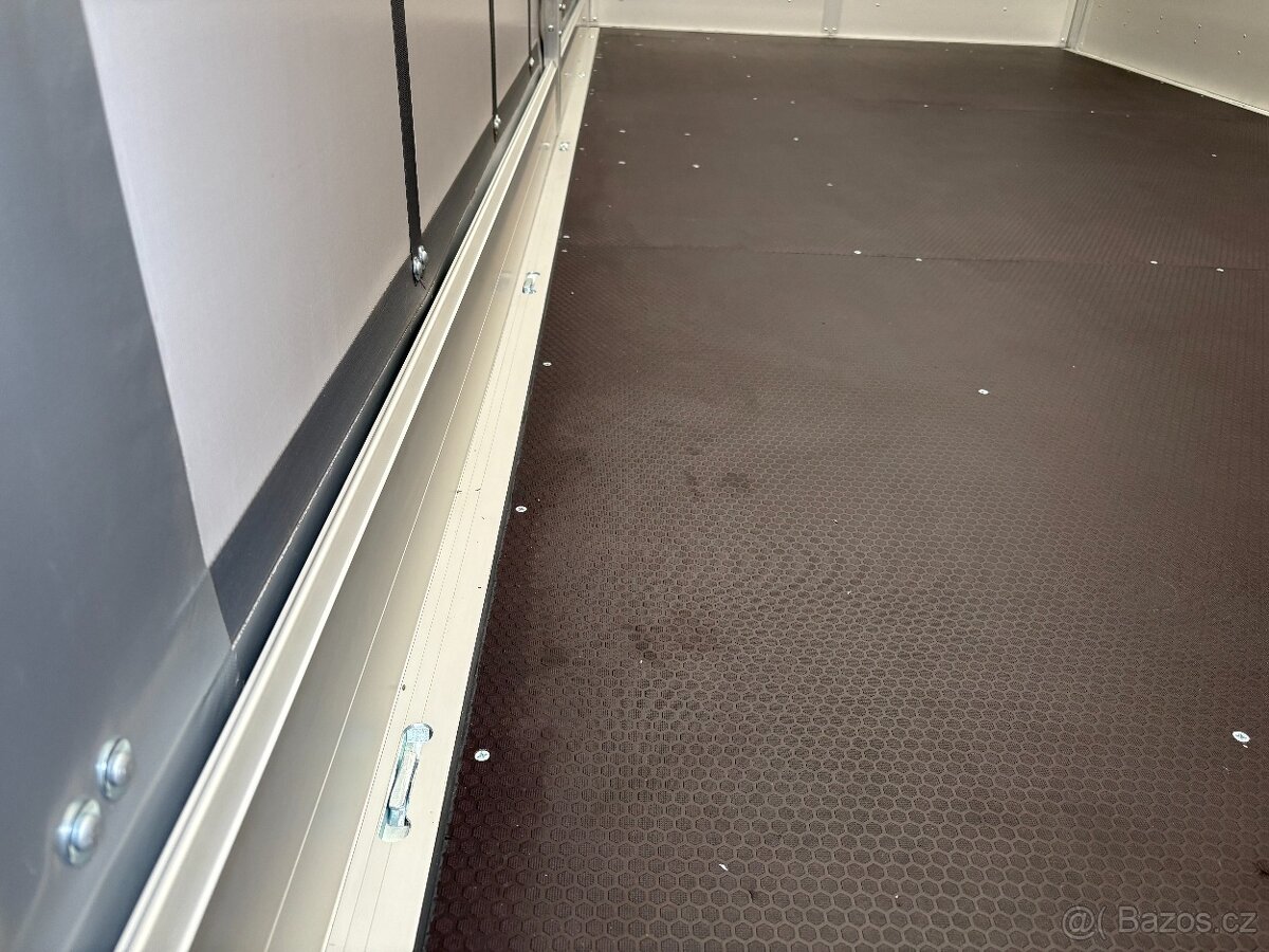 Renault Master 170k, Automat, 10EP, Spaní, Měchy - 6