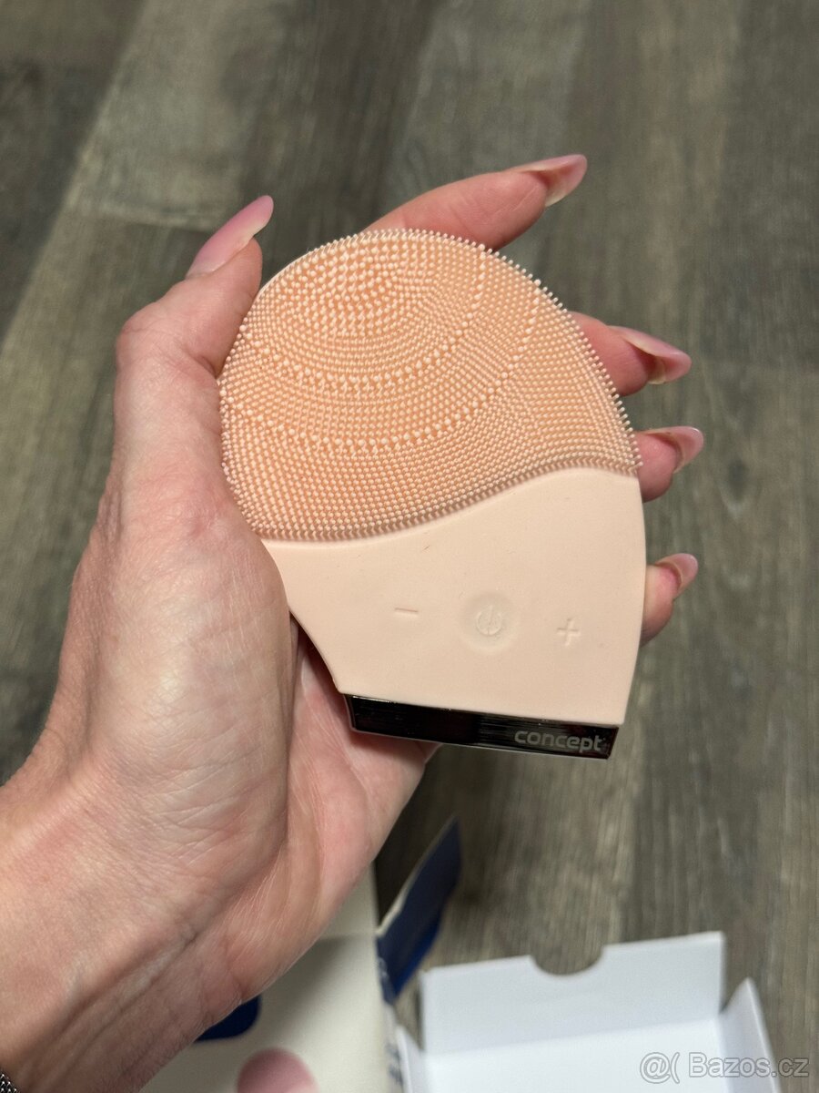 Sonický čisticí přístroj na obličej - 6