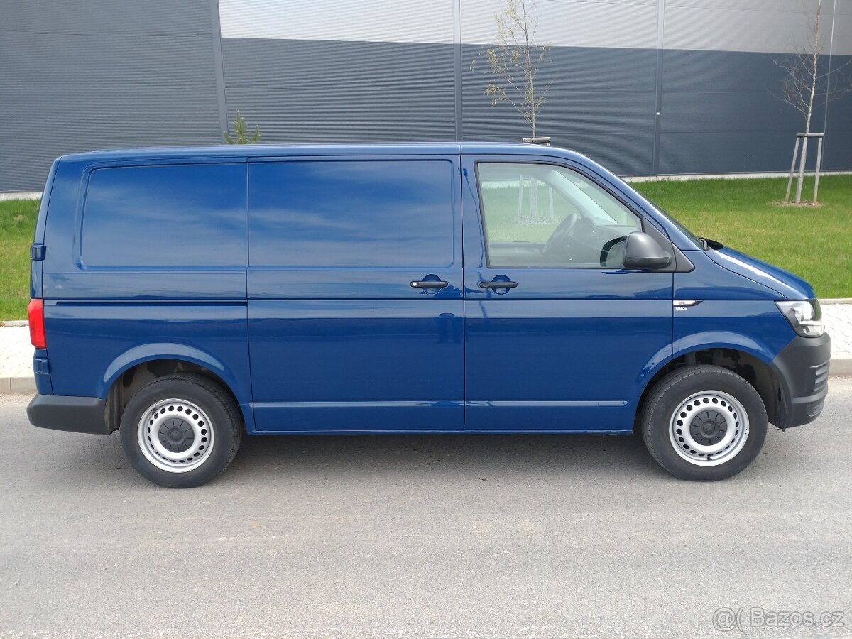 VOLKSWAGEN TRANSPORTER 2.0 TDi T6 - DPH - 76.000 km - 6