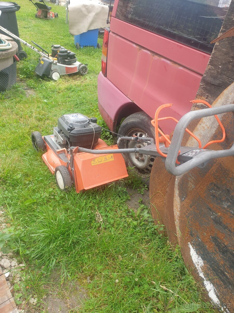 Prodam sekacky s pojezdem i bez-prekazi Husqvarna royal - 6