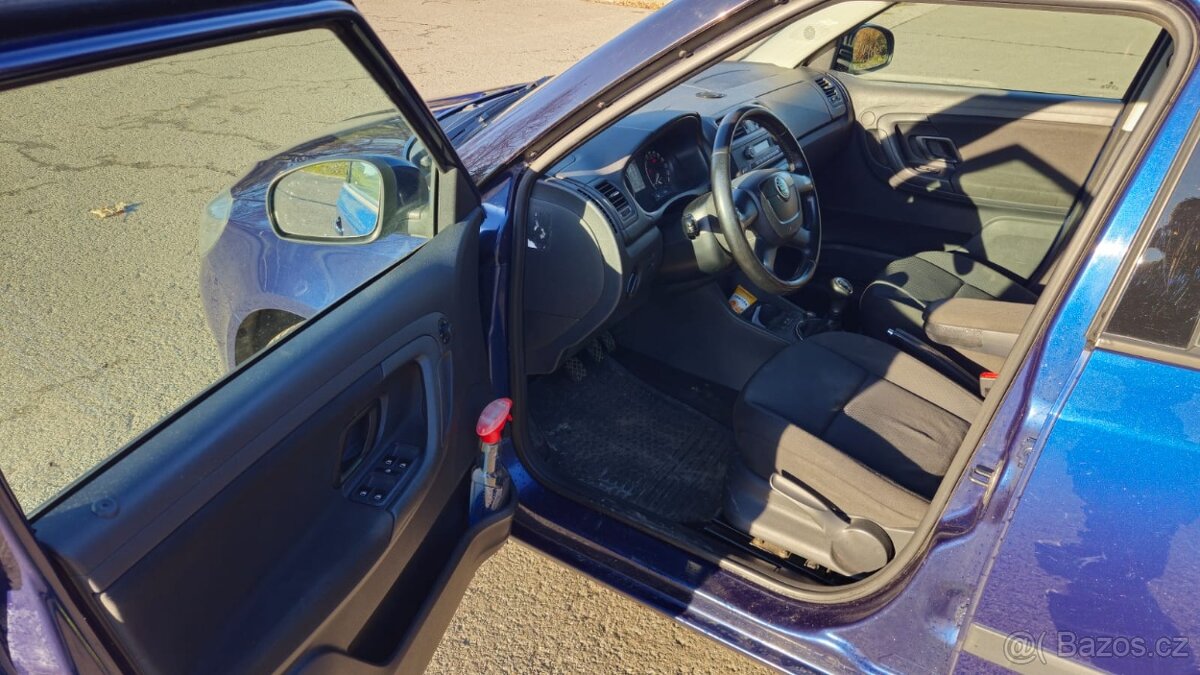 Prodám Škoda Fabia 1.2, 77 kW, r. 2010 - 6