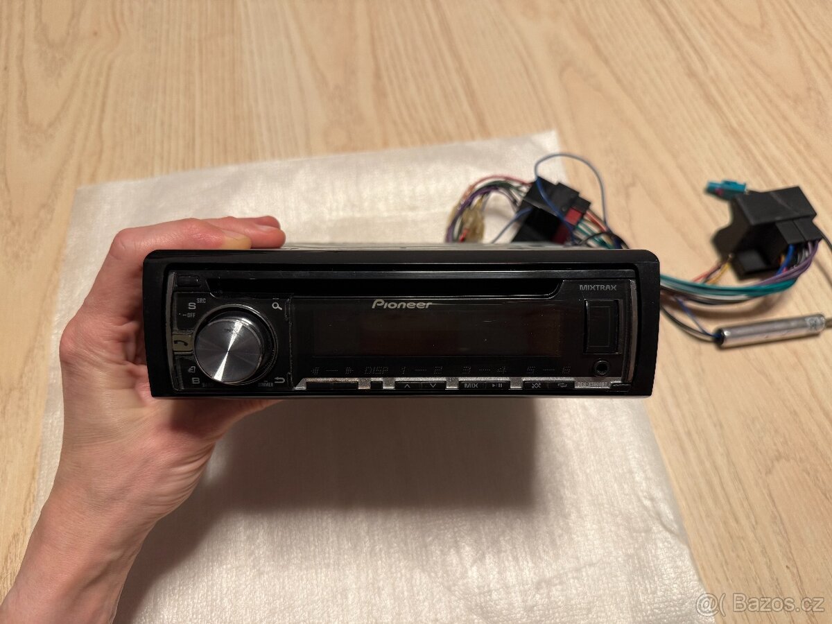 Autorádio Pioneer DEH-X5600BT - 6