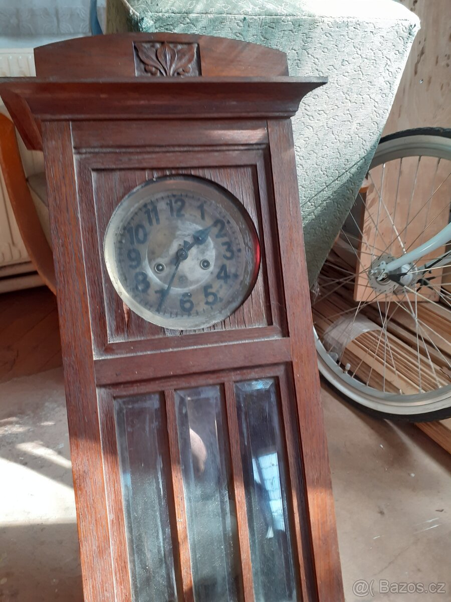 Dvoje starožitné nástěnné kyvadlové hodiny - 6