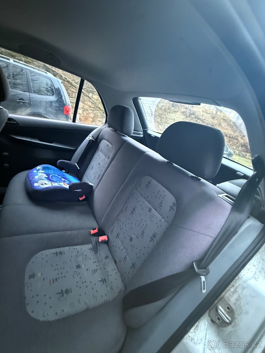 Škoda Fabia 1 obsah 1,4 benzin - 6