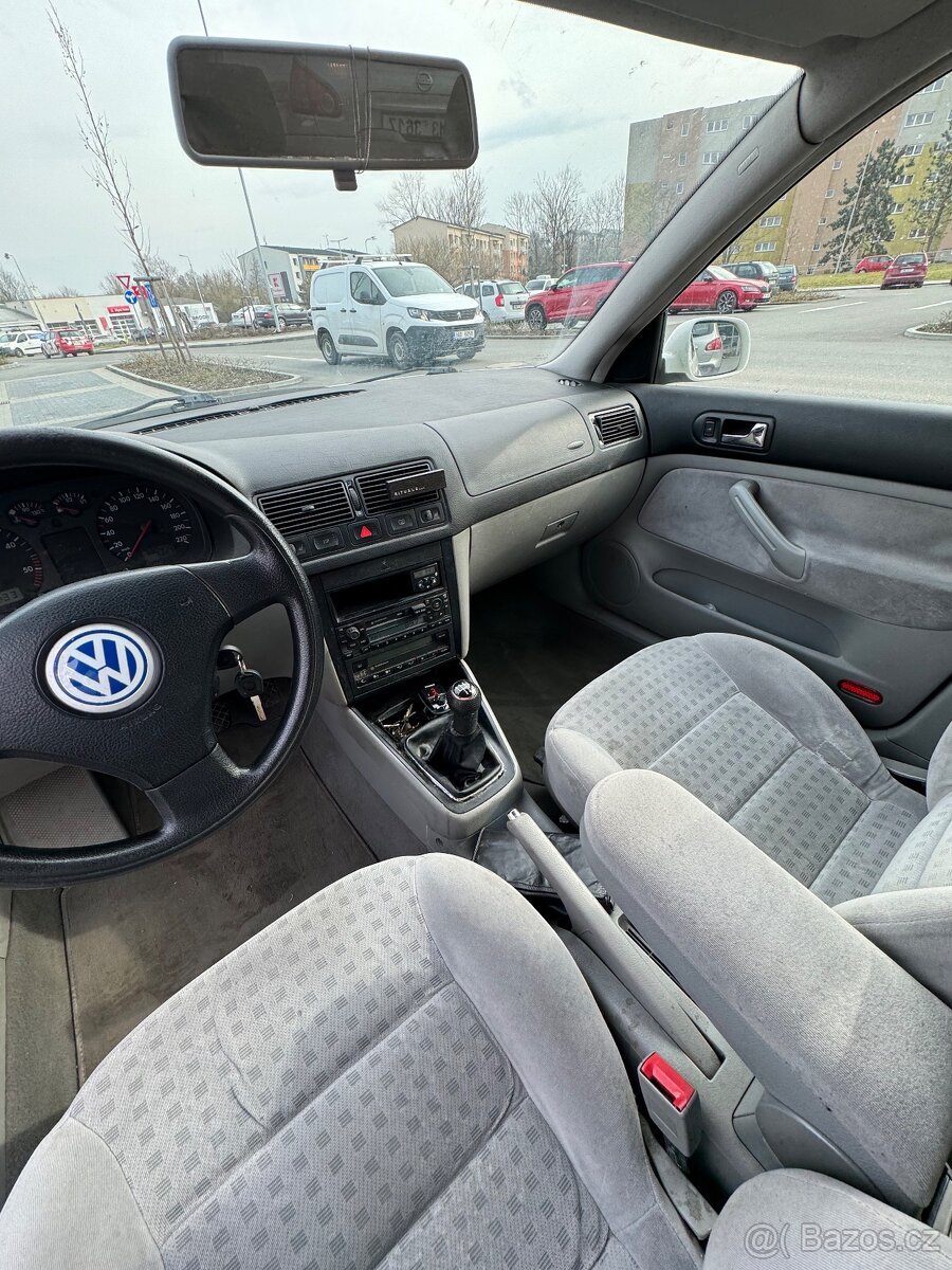 Golf IV, 1.9 TDI 66 kw - 6