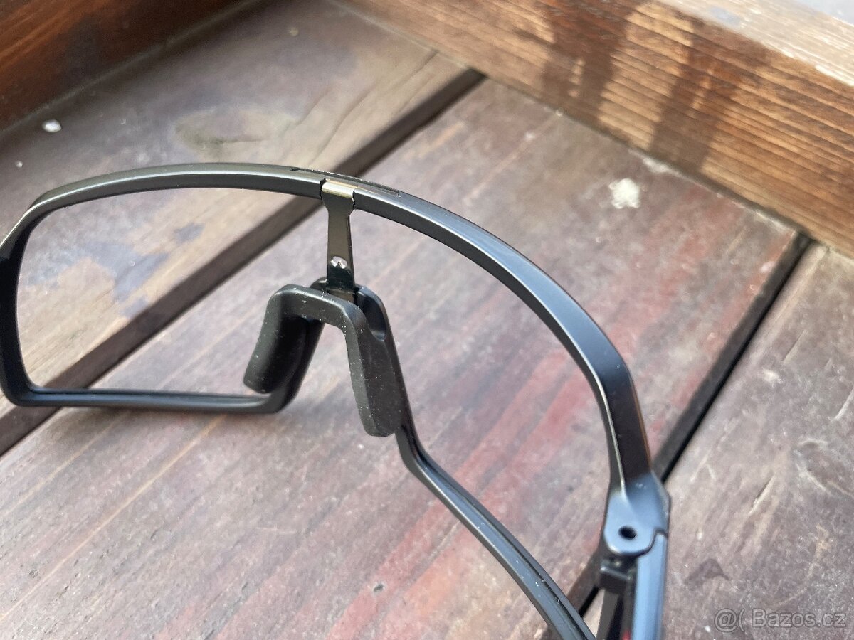 Oakley obruby, Sutro a Sutro S - 6