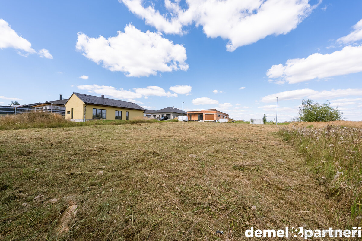 STAVEBNÍ POZEMEK  STŘÍTEŽ U JIHLAVY - 6