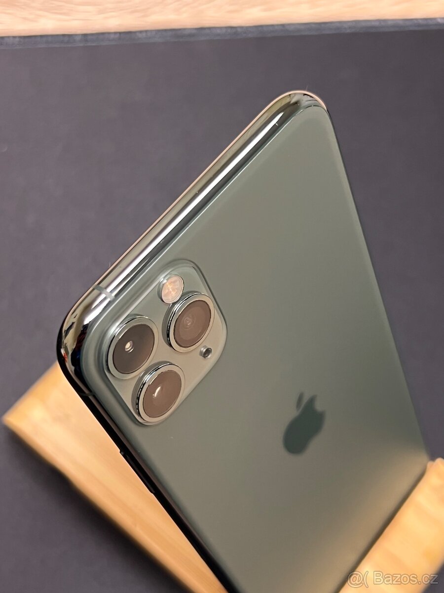 Apple iPhone 11 Pro Max 64GB Zelený 100% baterie - 6