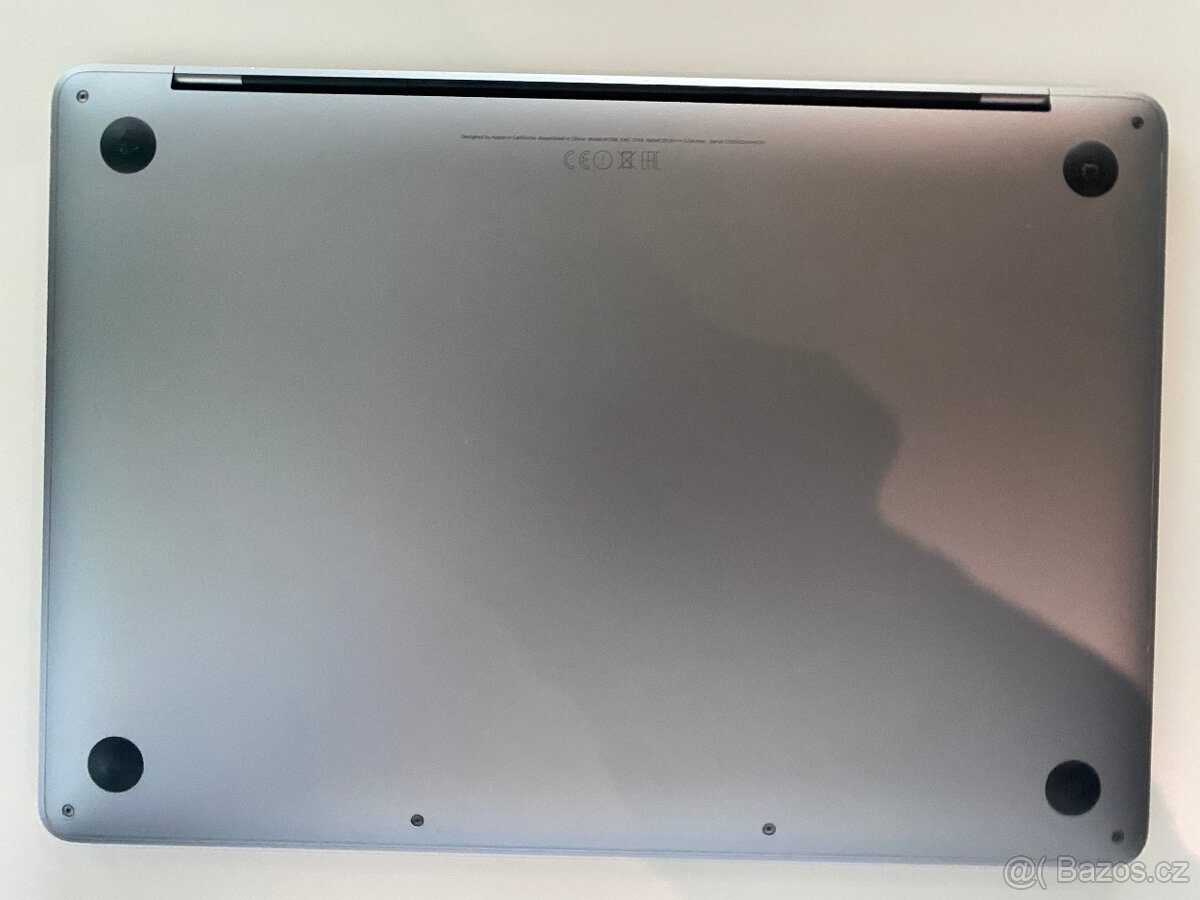 13" Apple MacBook Pro i5/8GB/SSD 512GB - nová bateriie - 6