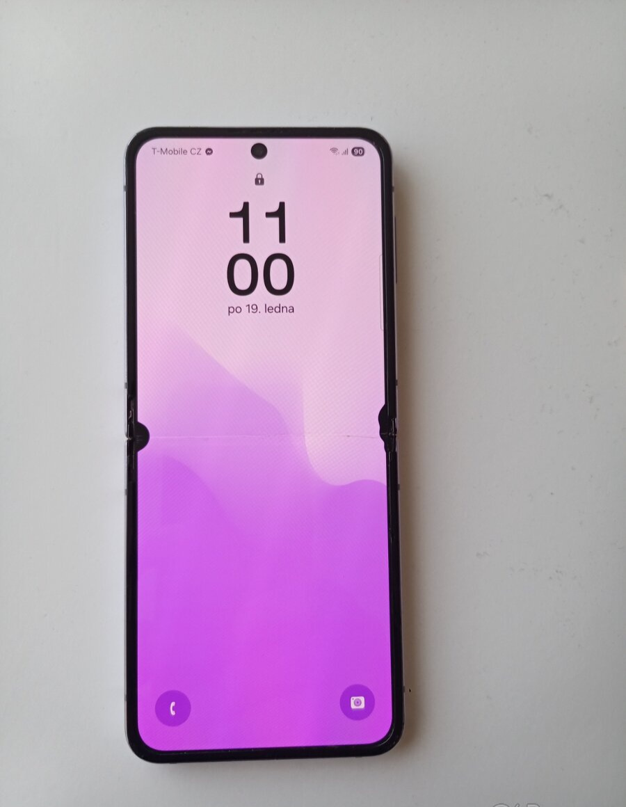 Samsung Galaxy Z Flip 4 - 6
