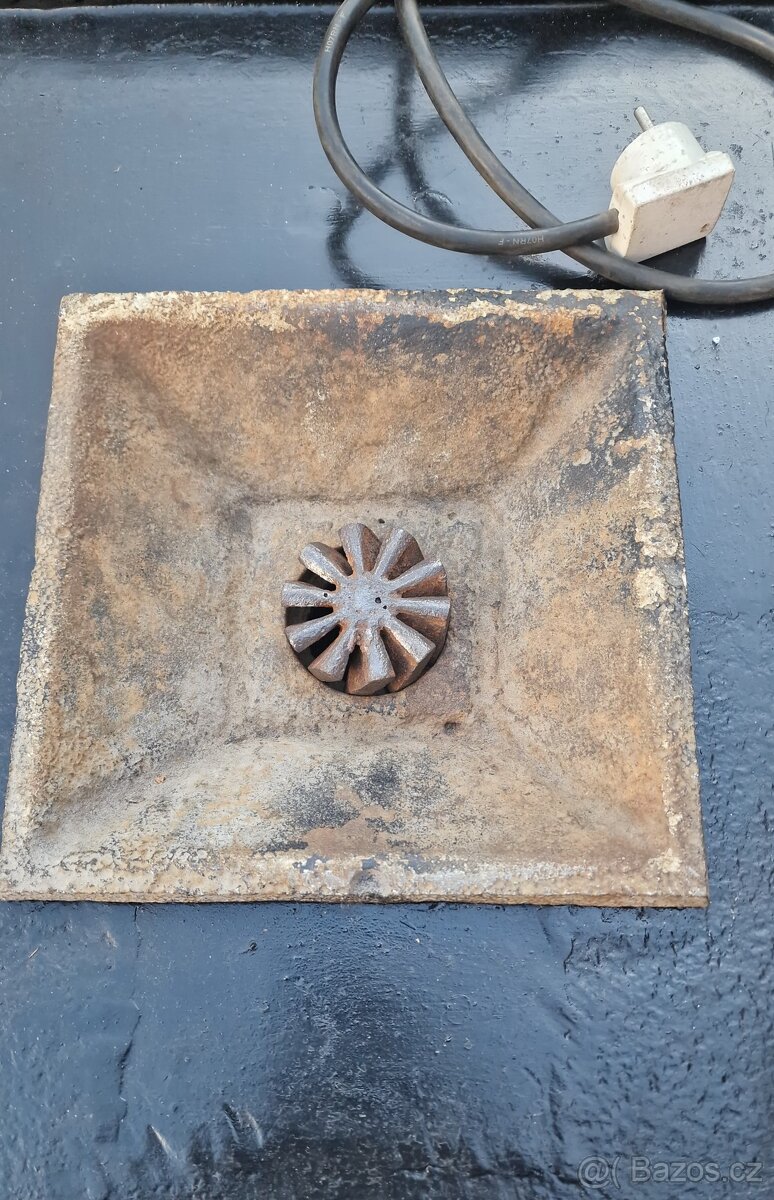 Prodám lehkou polní výheň na 220V s regulací otáček - 6