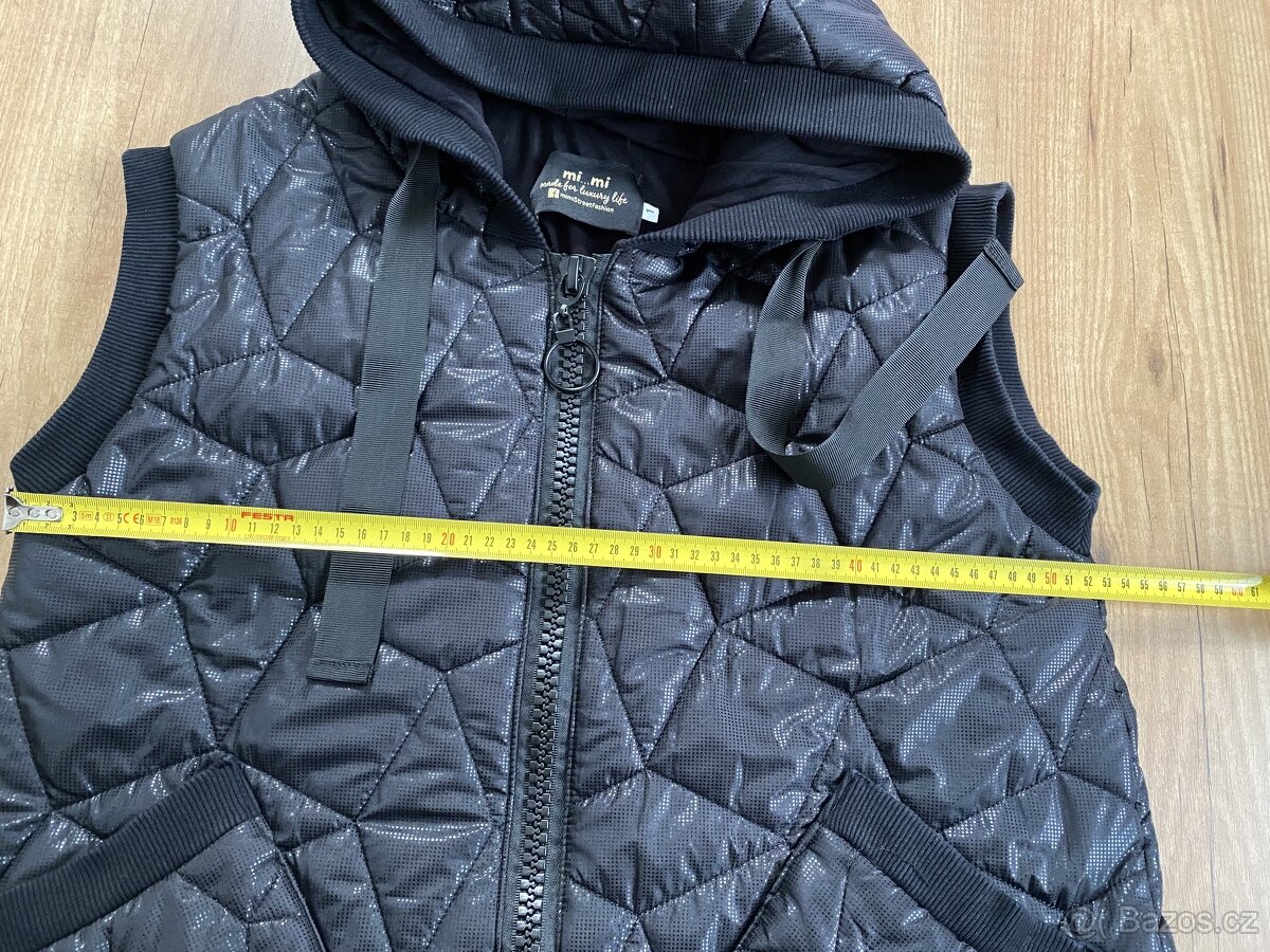 Krásná černá vesta - 6