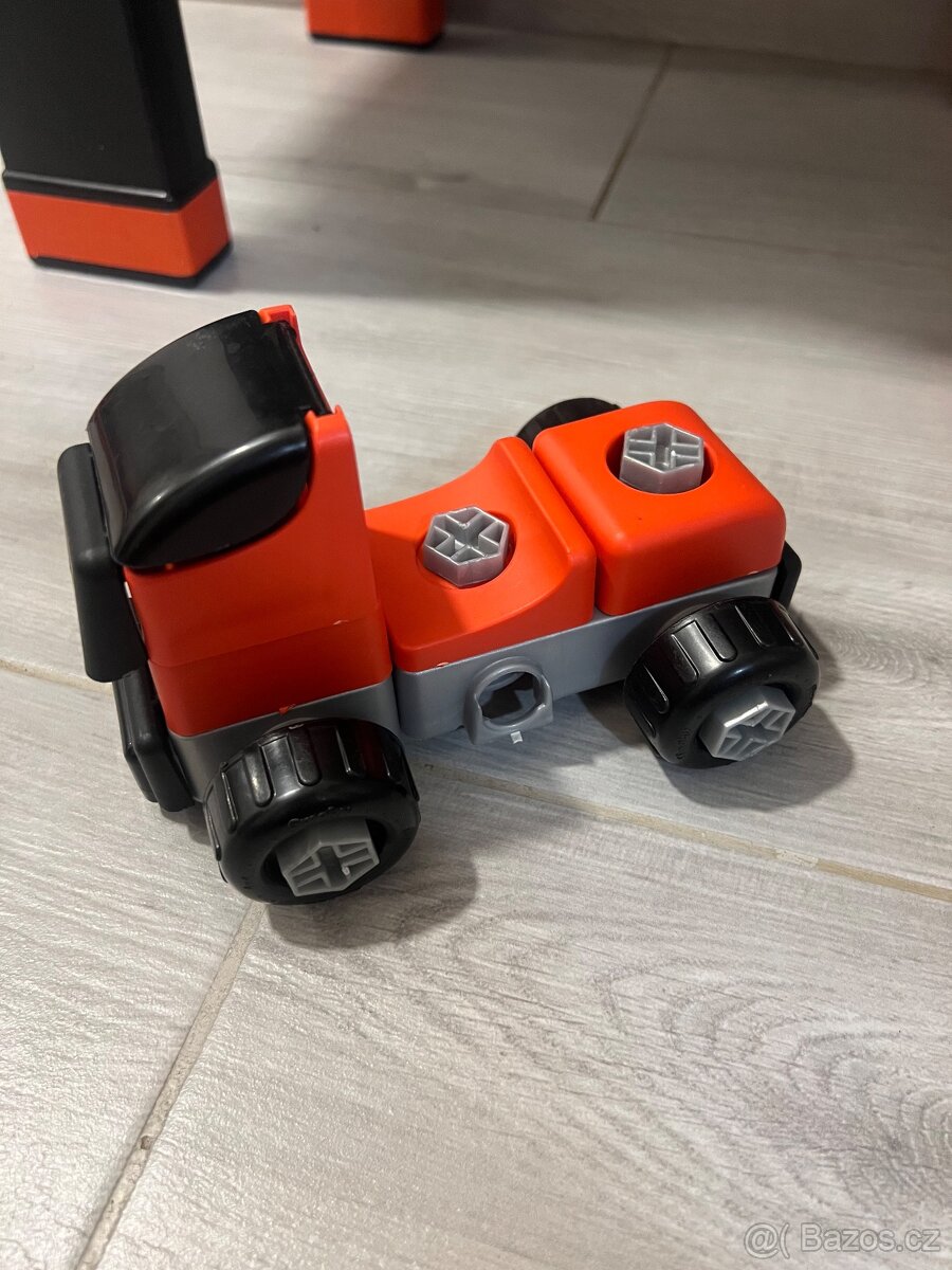 Dětský pracovní ponk Black + Decker, kamion s kufrem - 6