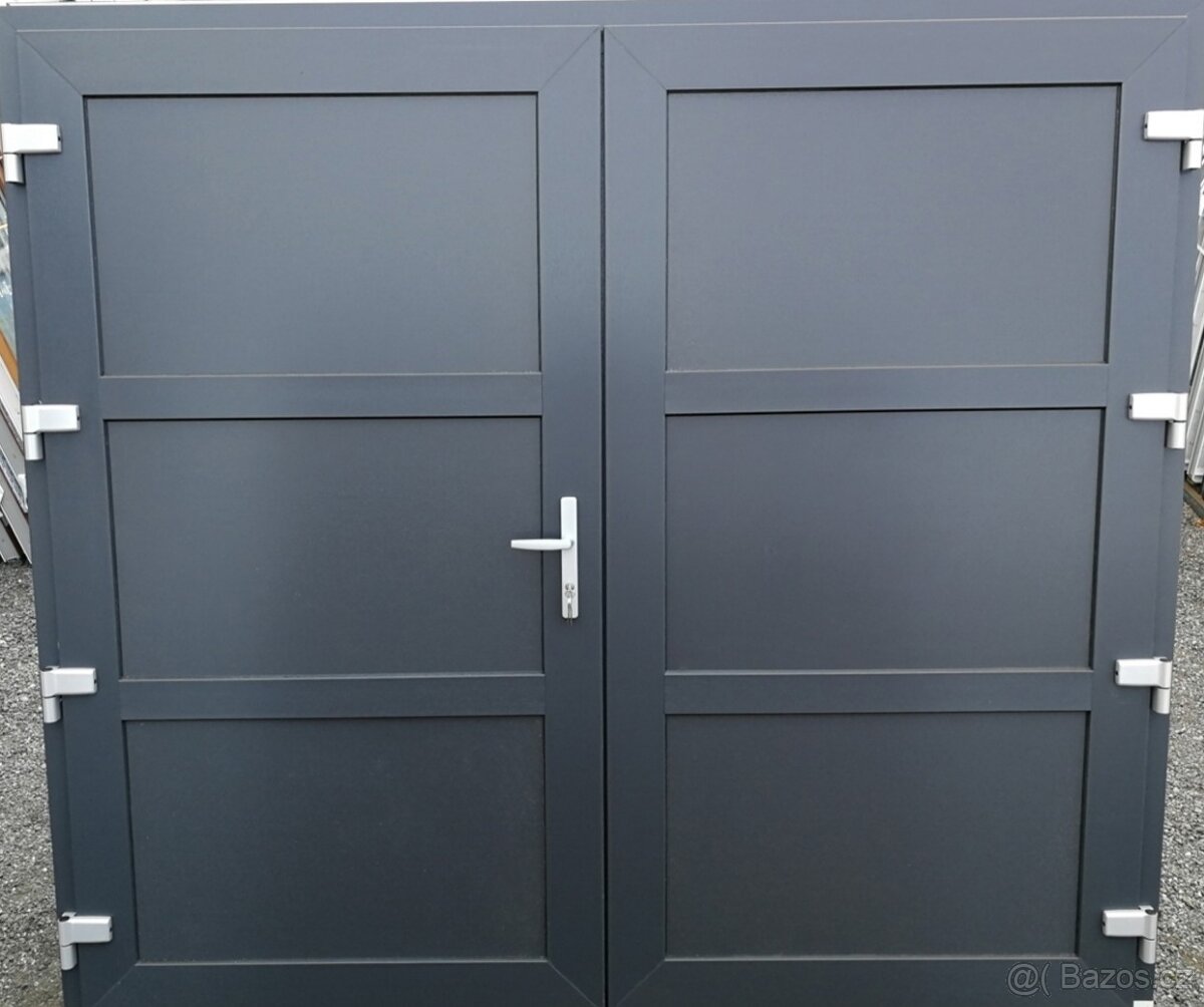 dveře plastové - vrata - 6