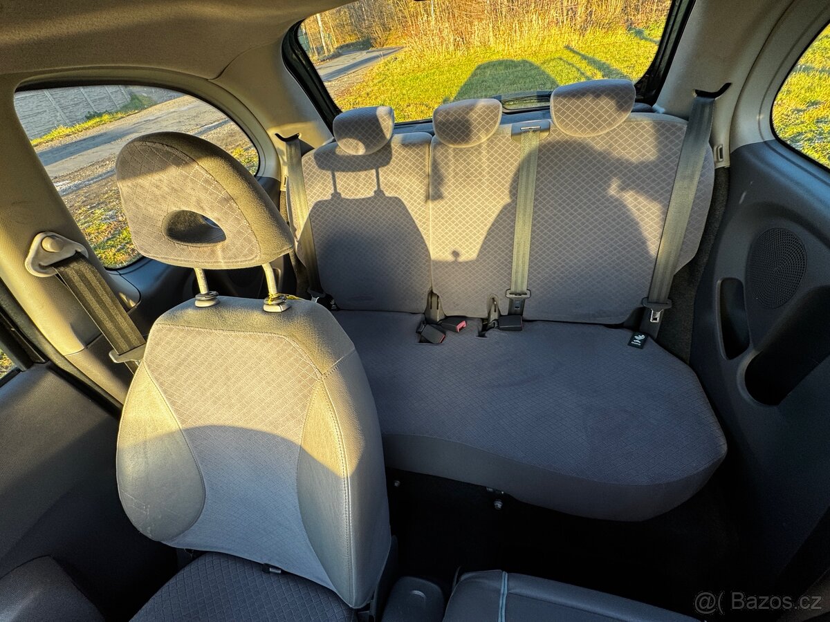 Nissan Micra 1.2 - 6