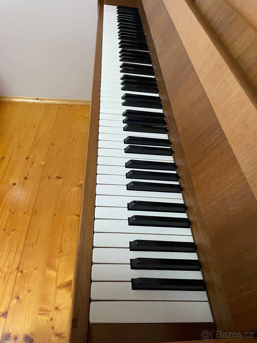 Pianino PETROF - 6