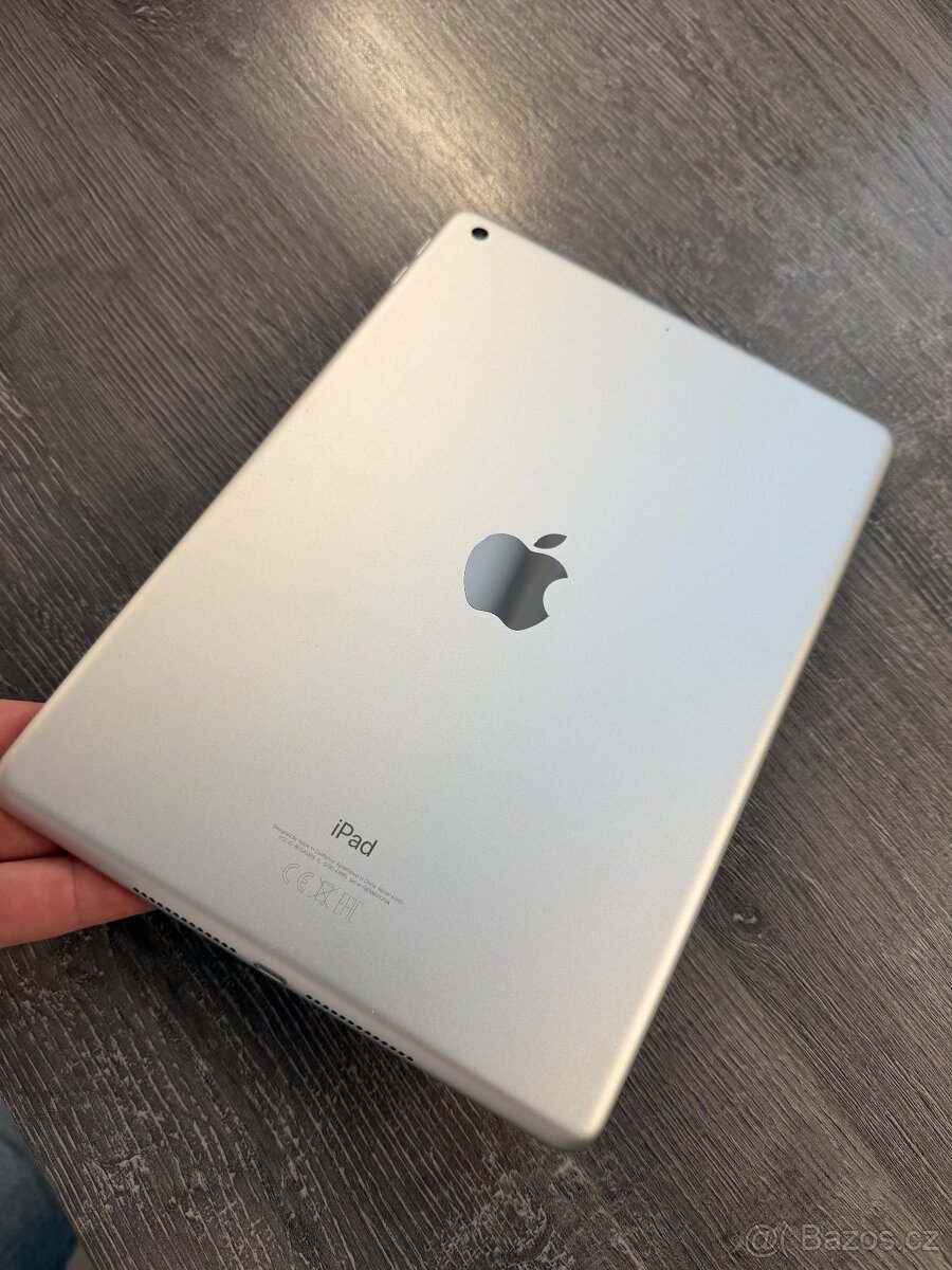 Apple iPad 6 gen - 6