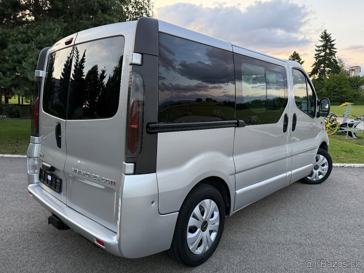 Opel Vivaro Life 2.5 Cdti 145ps • 9- miestný buss • - 6