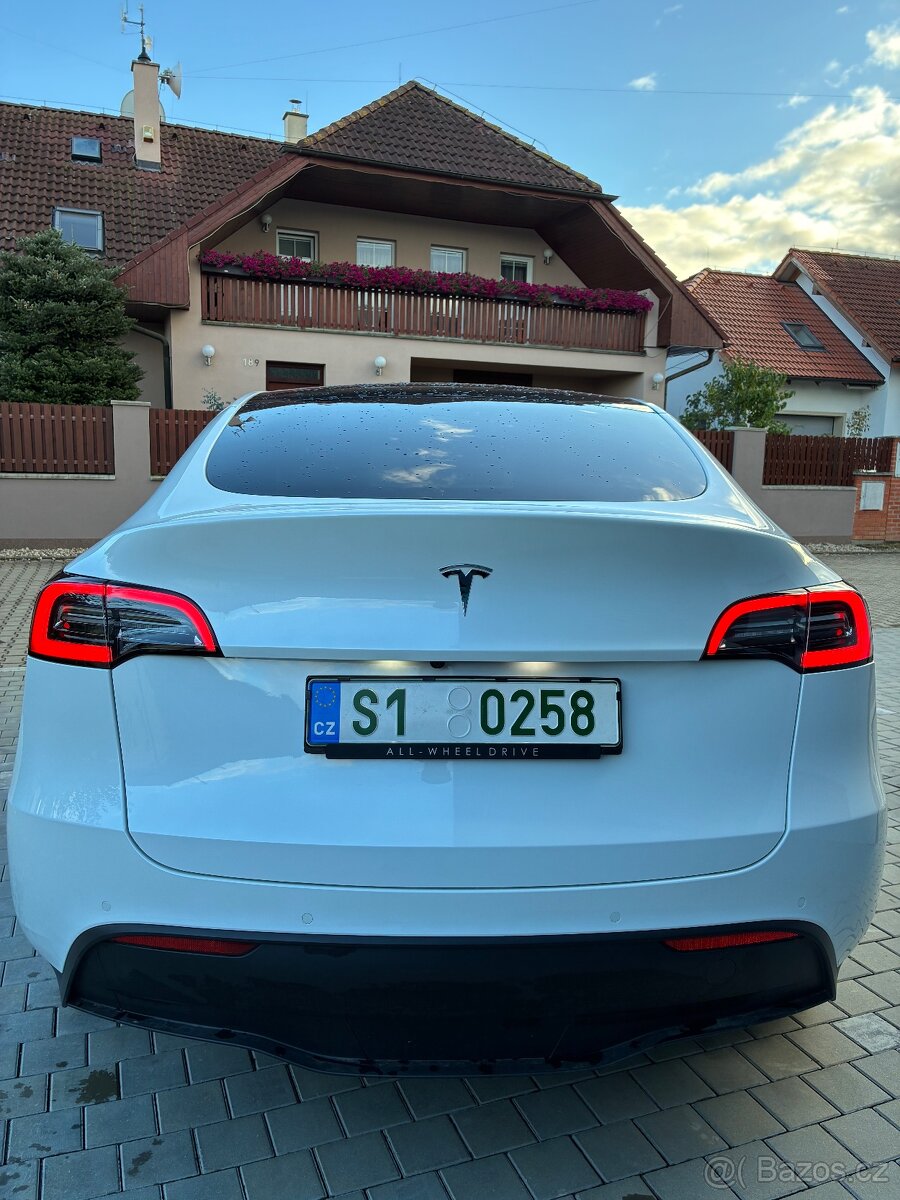 Tesla Model Y Long range | 1 majitel | top stav - 6