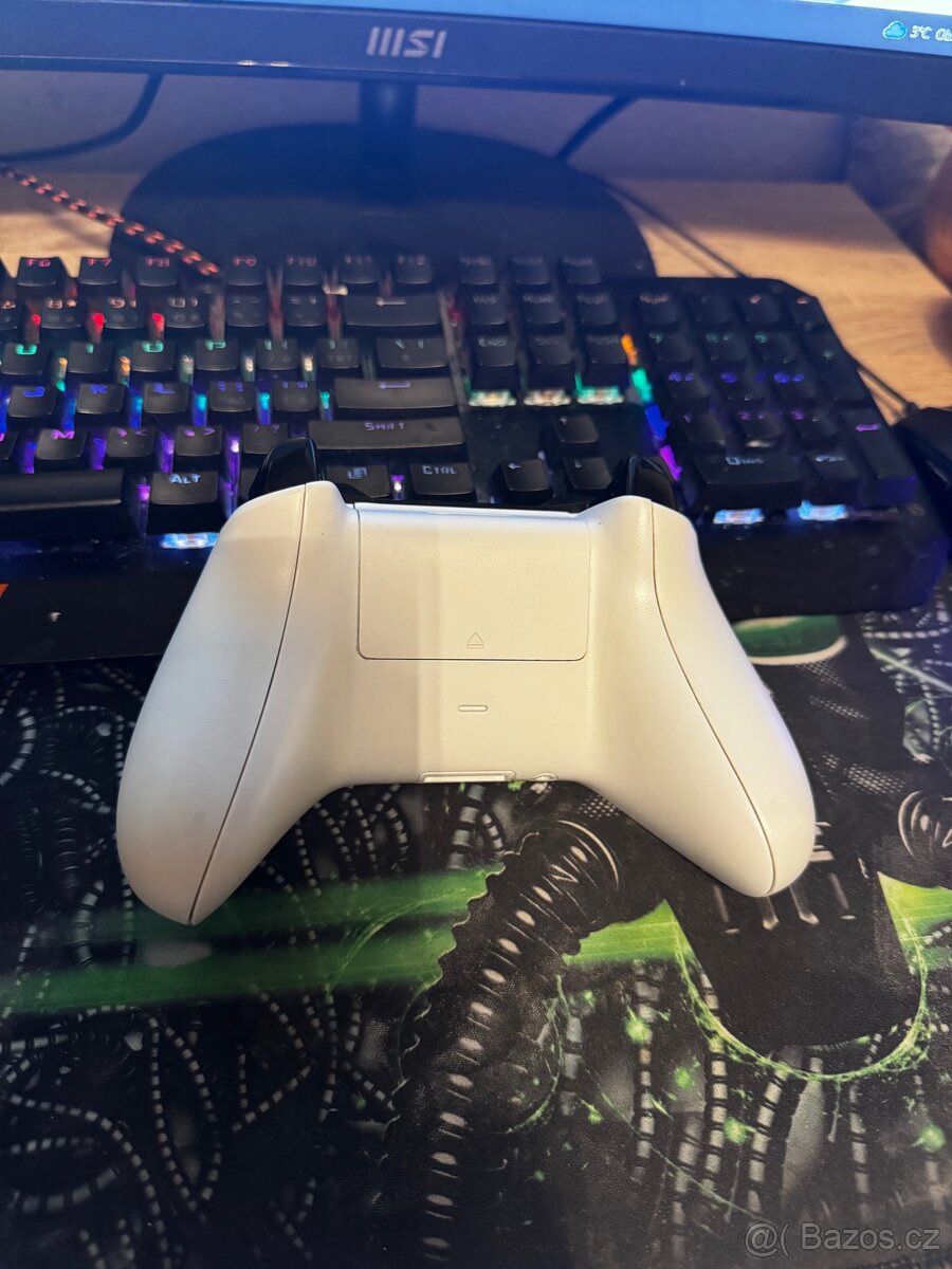 Xbox one 1tb + 2x ovladač - 6