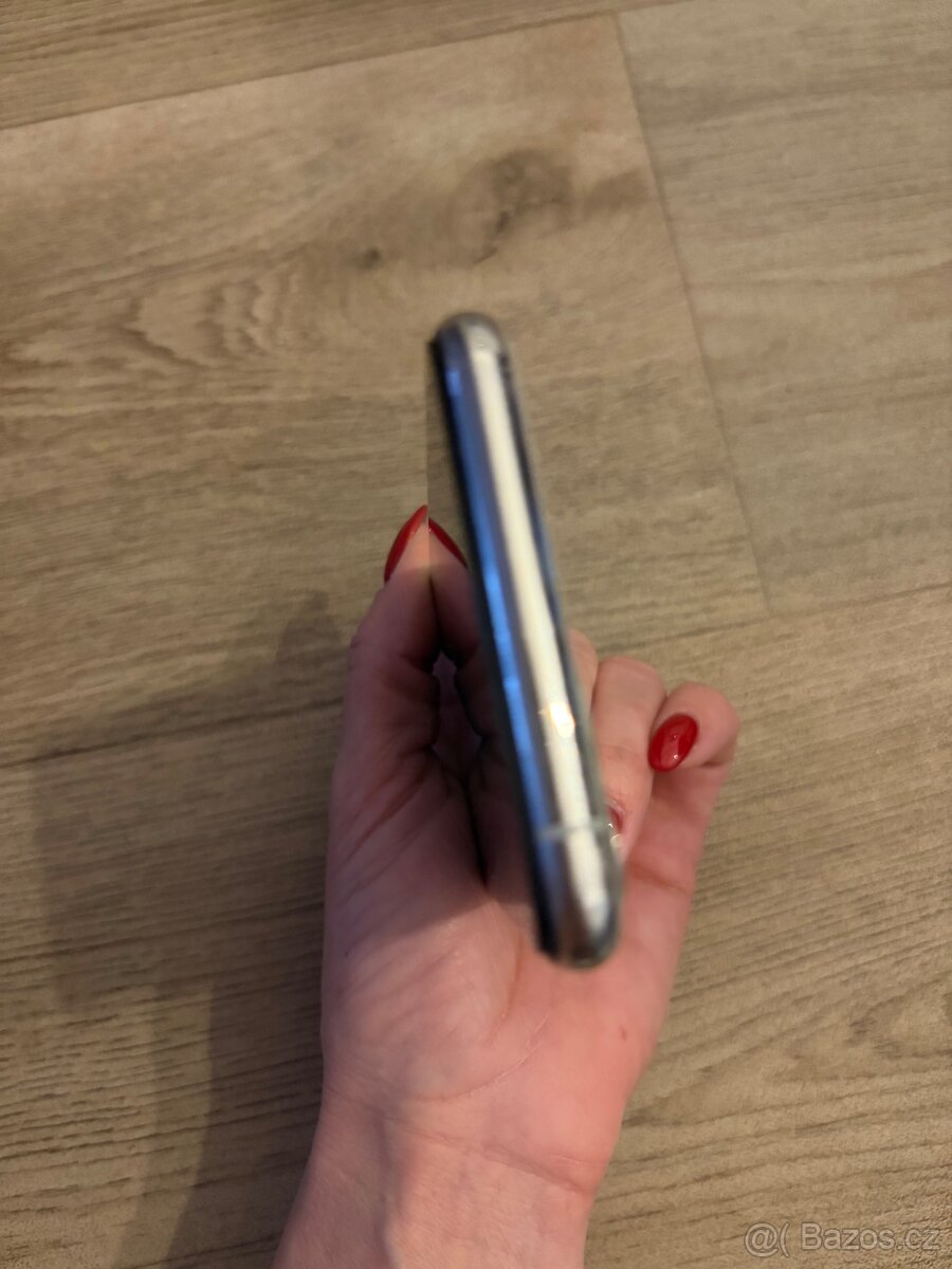 Iphone 11 PRO 256 GB, bílý - 6