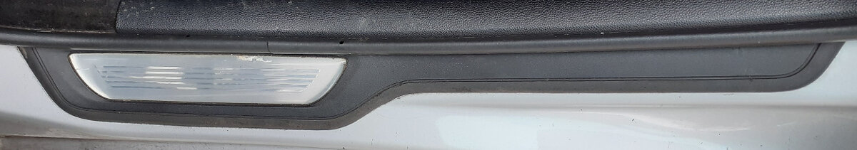 BMW e90 / e91 / e92 / e93 - Prahové M paket nášlapy - 6