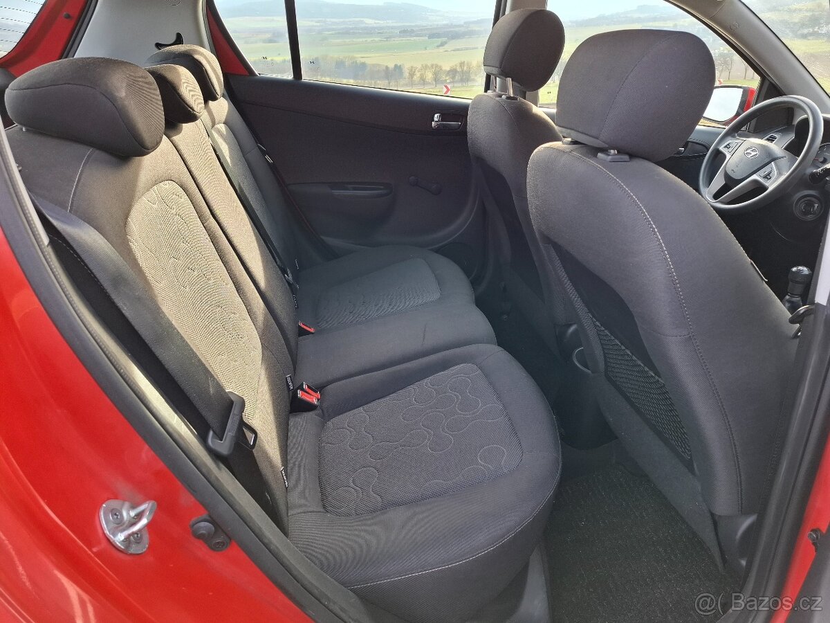 Hyundai i20 1.2 - 6