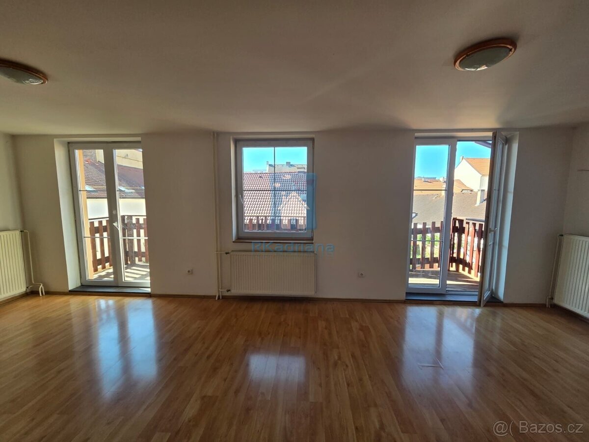Pronájem mezonetového bytu 4+kk, Plzeň - Jižní Předměstí, ul - 6