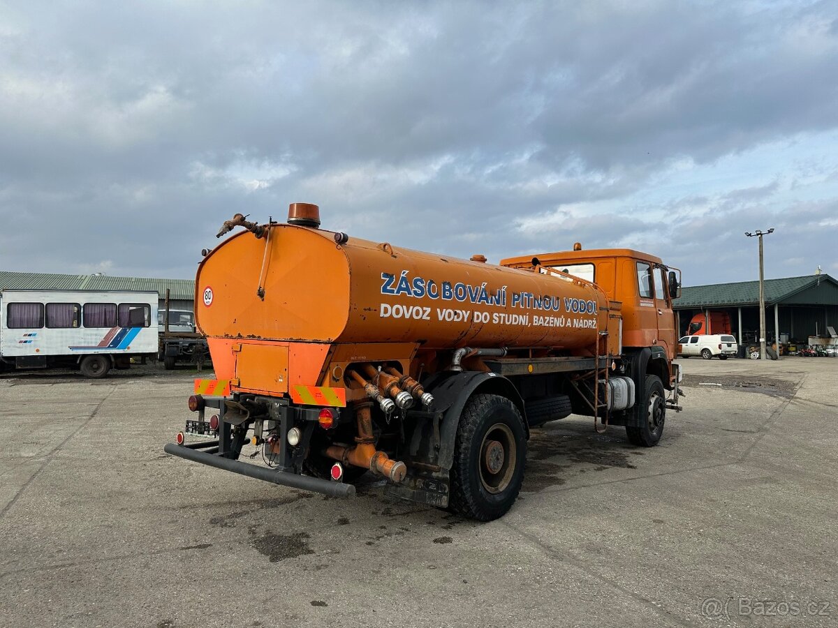 LIAZ 1990 VIN 132 - 6