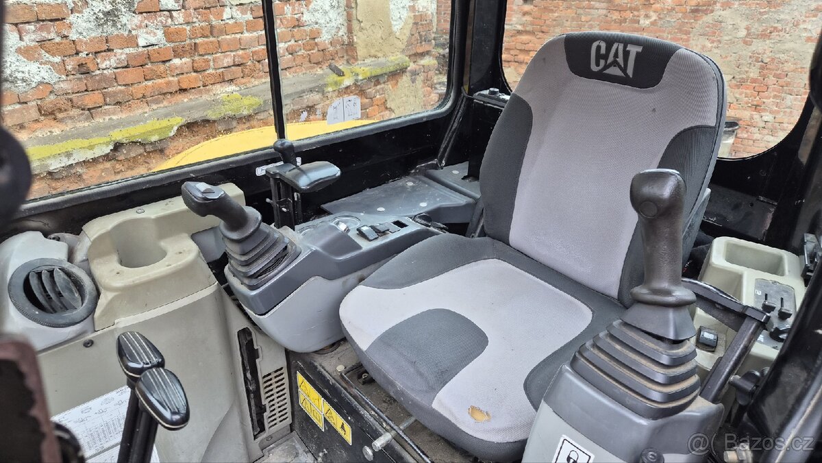 Cat 303C CR minibagr - 6