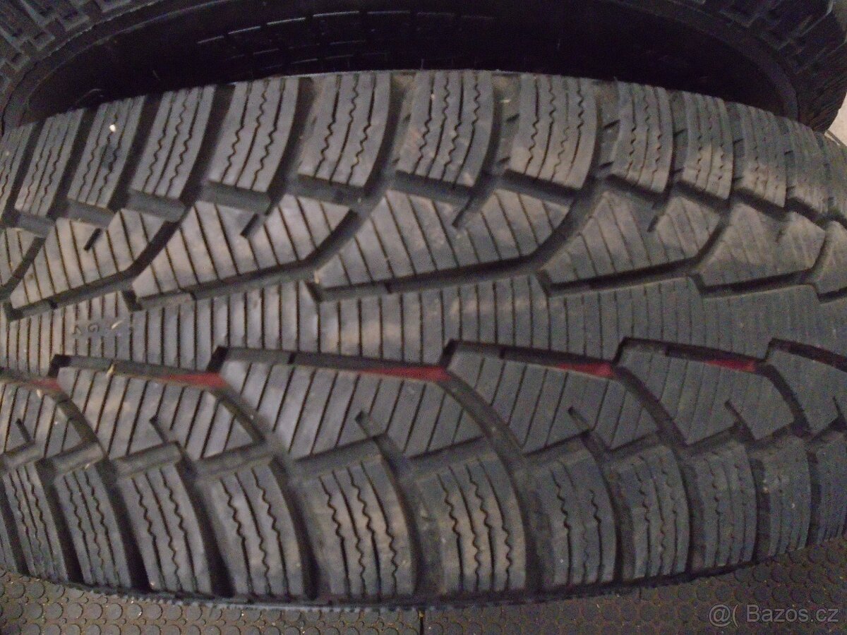 Zimní pneu 225/70R15C NOKIAN - 6