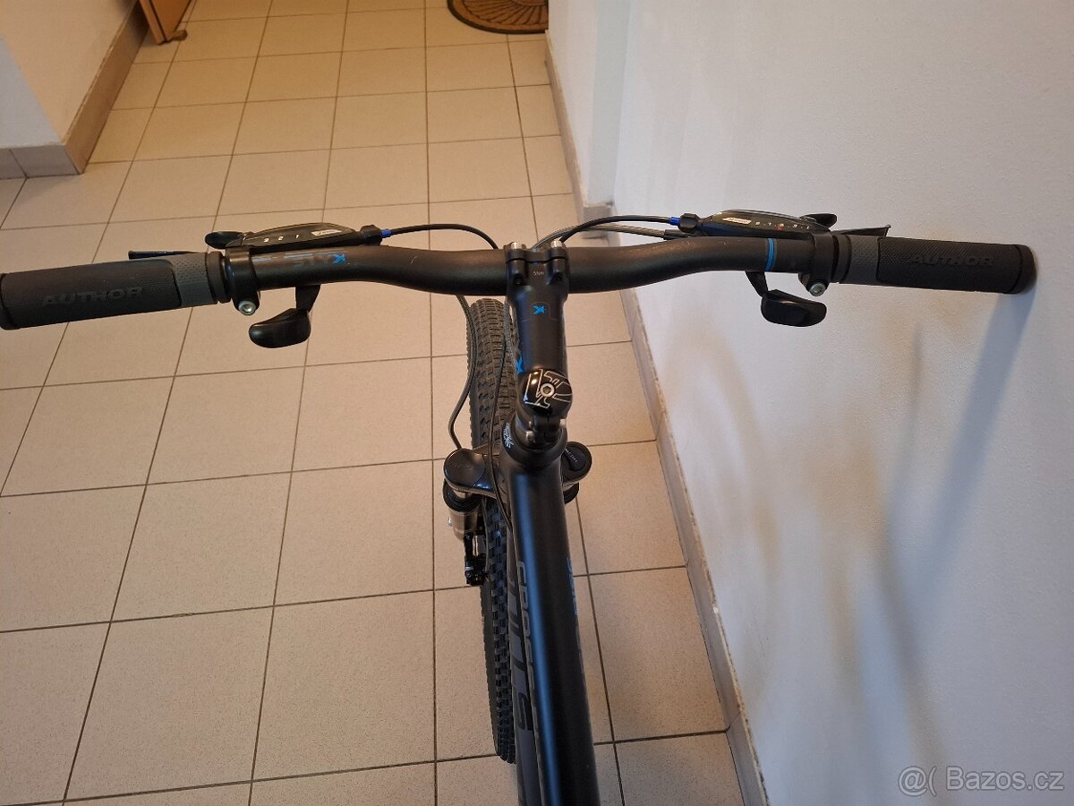 Bulls Cross Flyer - 6