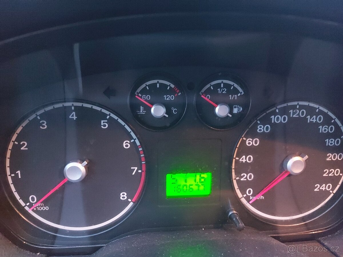 Ford focus 1.6i (74kW) - 6