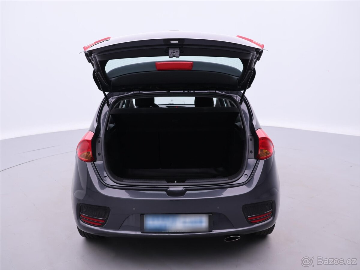 Kia Ceed 1,6 GDi 99kW Comfort Plus CZ (2017) - 6