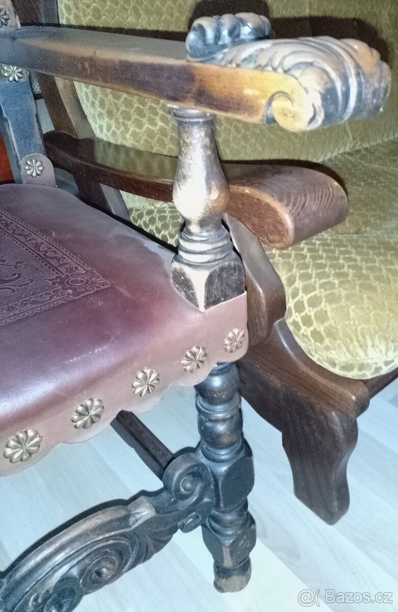 Starožitné mohutné vyřezávané kožené křeslo - 6