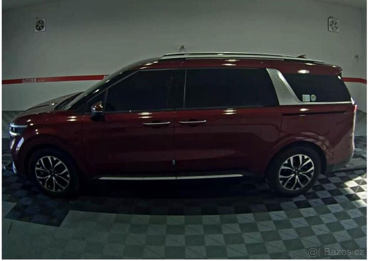 Kia Carnival 2.2- VŮZ NA CESTĚ - 6