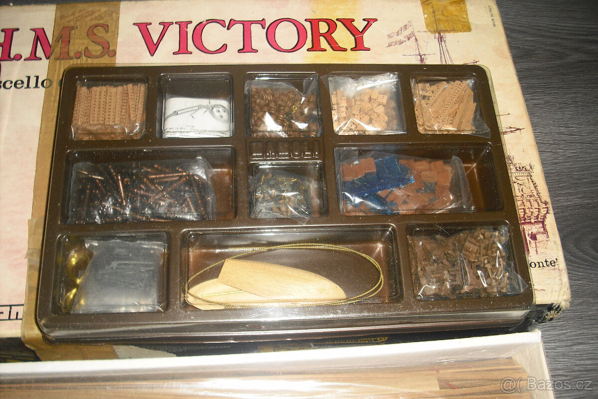 H.M.S.VICTORY 1/90 - 6