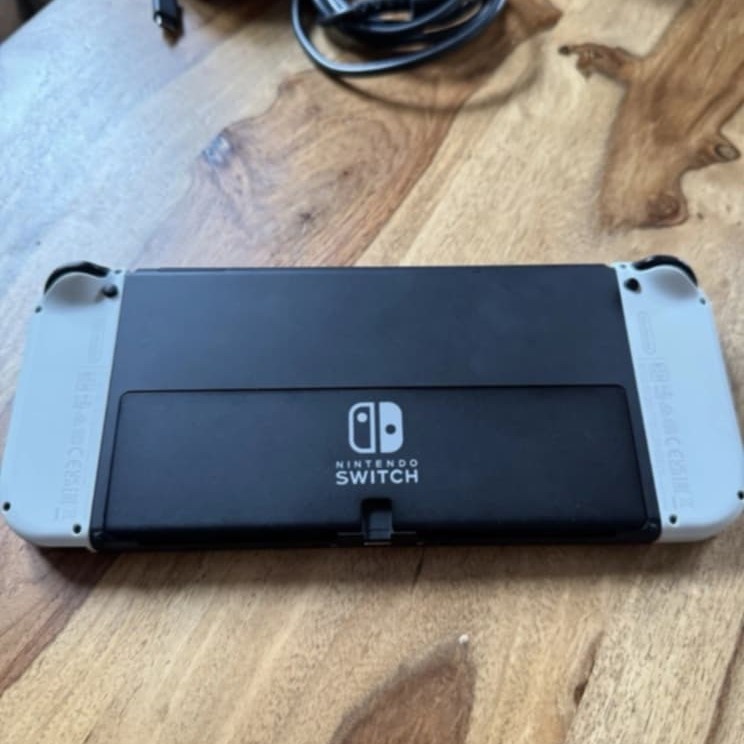 Nintendo Switch OLED - 6